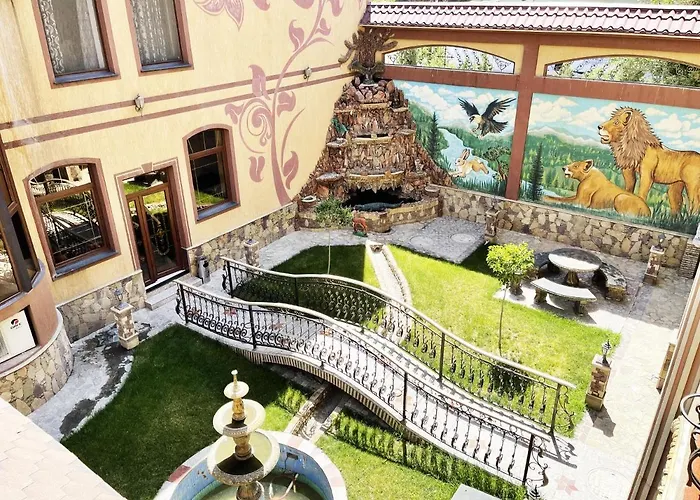 Shohkand Hotel