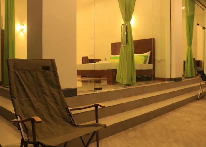 Elegant Lake Yala Safari House