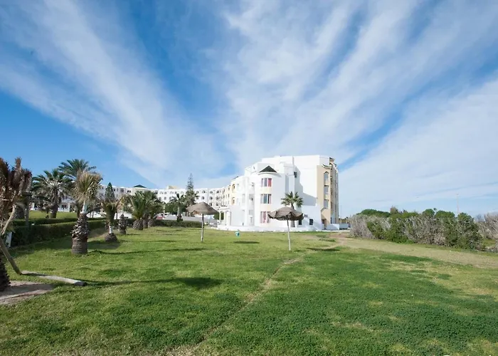 Thapsus Beach Resort
