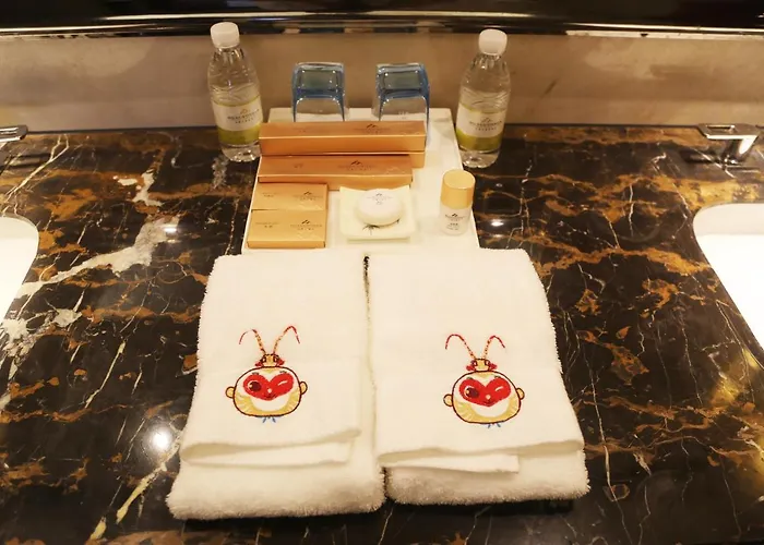 Huaguoshan Hotel