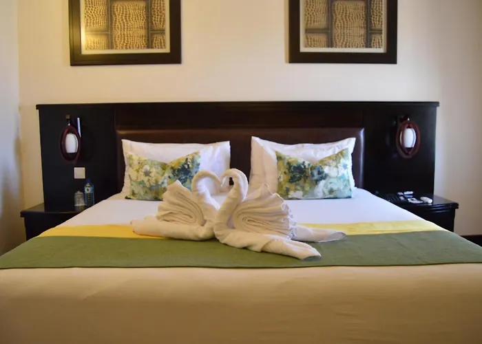 Majestic Five Hotel