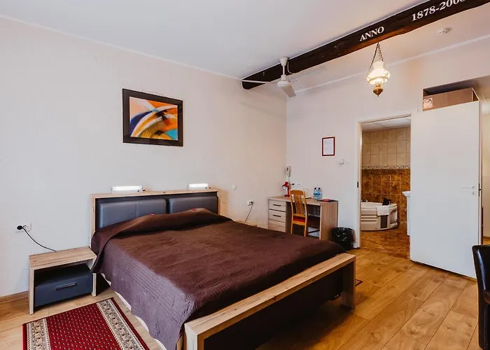 Aleksandri Hotel