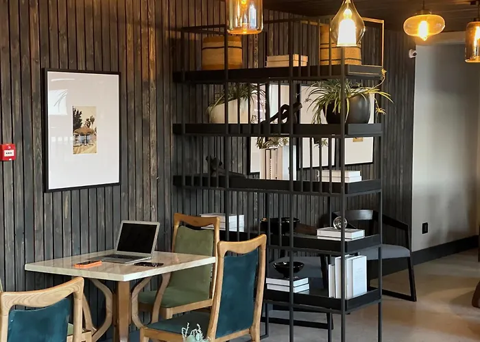 Nare Boutique Hotel
