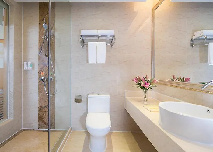 Vienna Hotel Meizhou Jiangnan