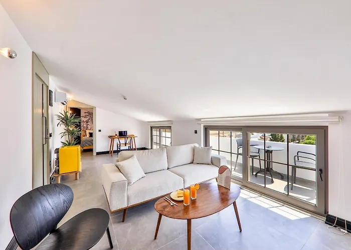Luff Suites