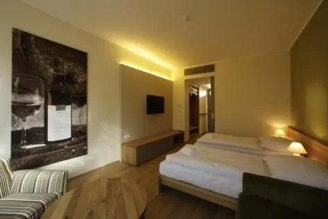 Hotel Madl