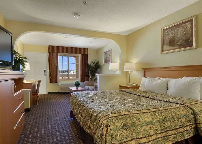 Days Inn By Wyndham Hayward Airport