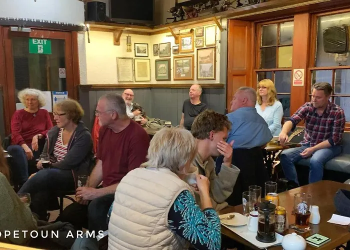 The Hopetoun Arms Hotel