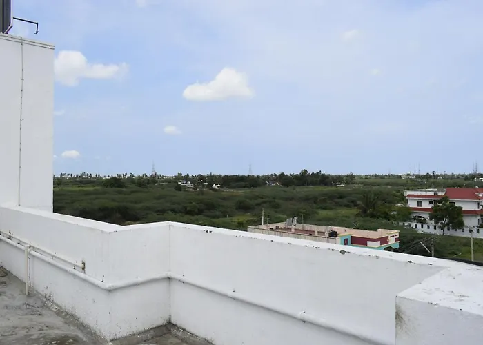 Haleemas Residency
