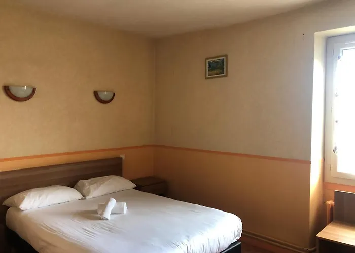 Logis Hostellerie Du Cheval Blanc