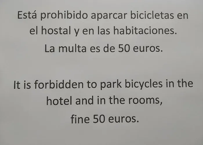 Hostal12
