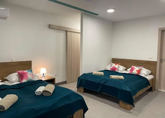 Hotel Story