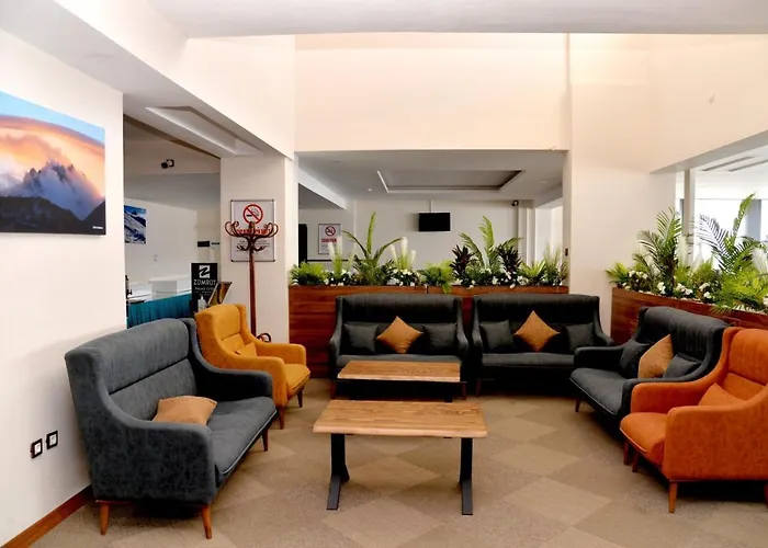 Zuemruet Palas Otel