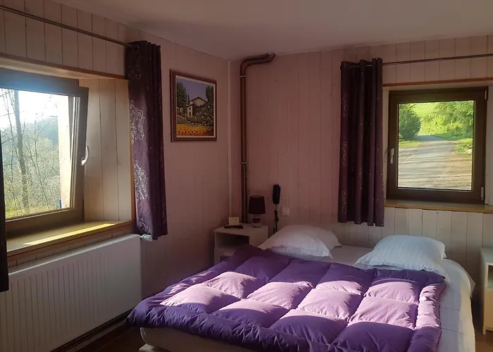 Logis Hotel Le Bouton D'Or