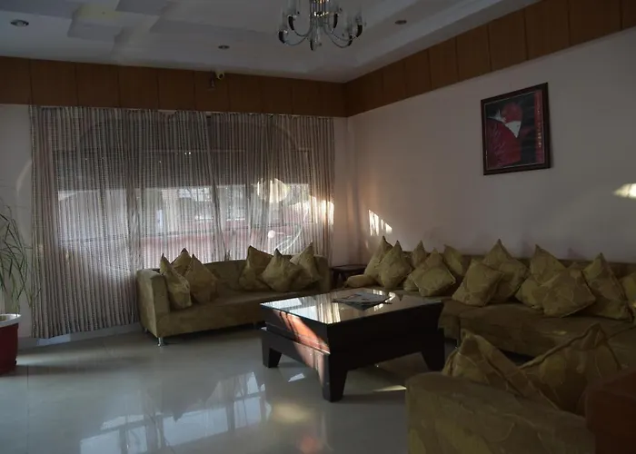 Hotel Himshikhar