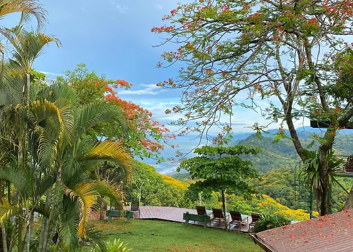 Pacific Edge Eco Lodge Dominical