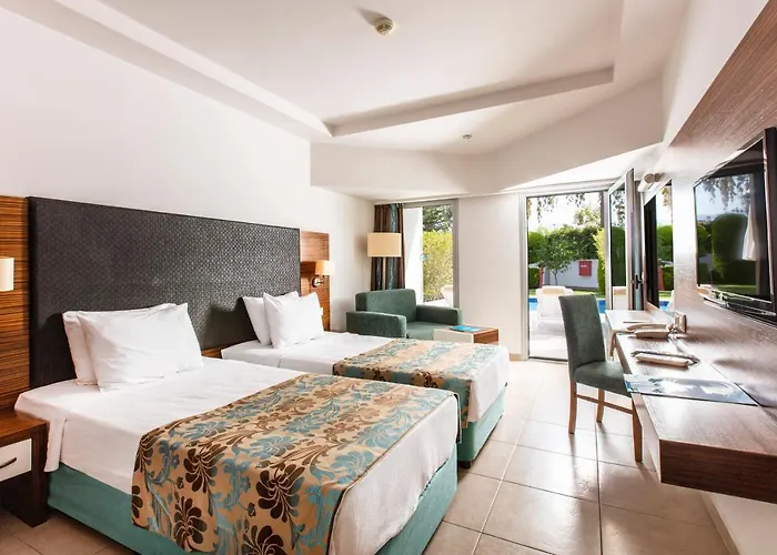 Palm Wings Kusadasi Beach Resort&Spa
