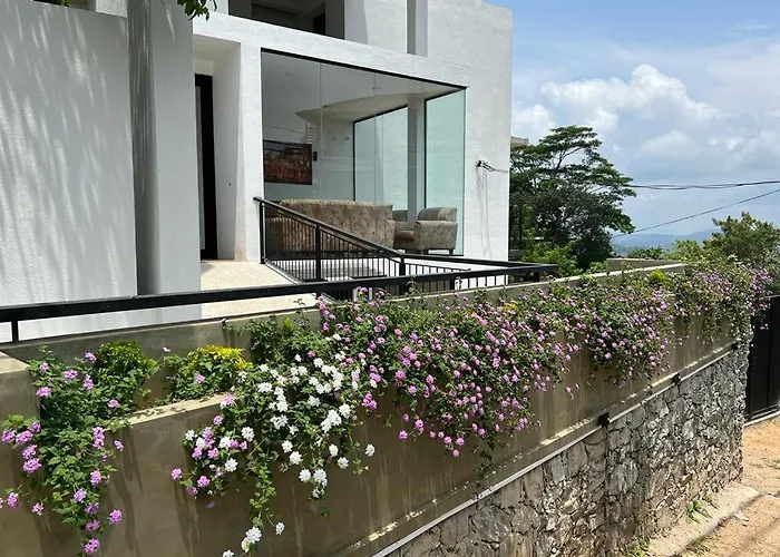 Hotel Kandyan View "Free Pickup From Kandy City"