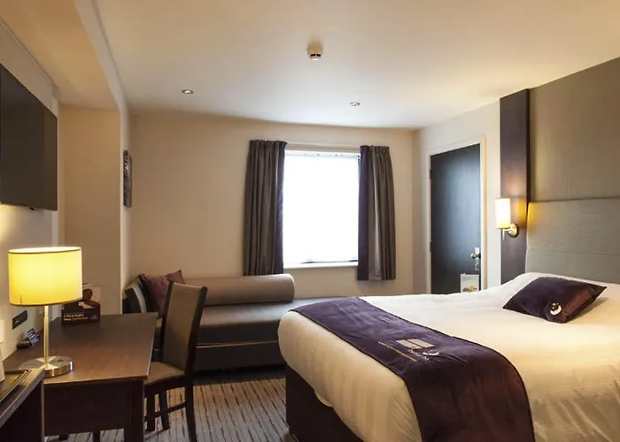 Premier Inn Wirral - Two Mills
