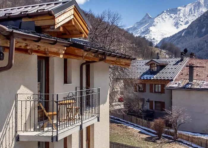 Chalet Hotel La Tarine