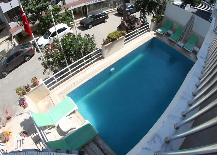 Kartel Hotel