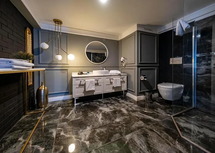 B Loft Hotel