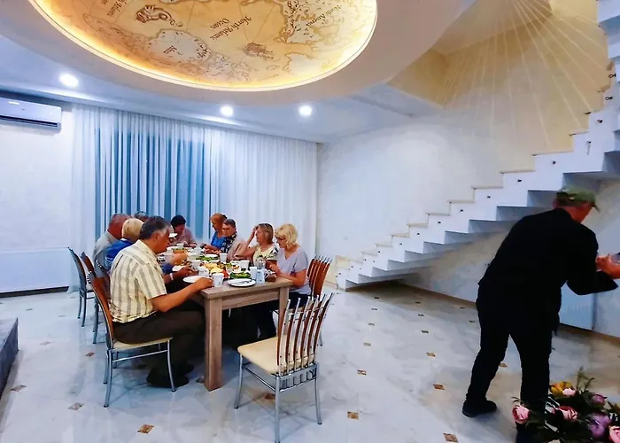 Inaisi Hotel
