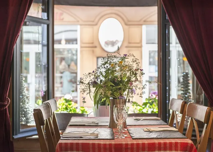 Hotel De Russie