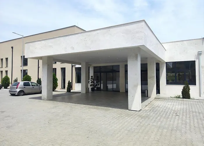 Glorius Hotel