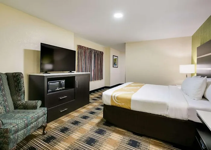 Quality Inn & Suites Mt Chalet