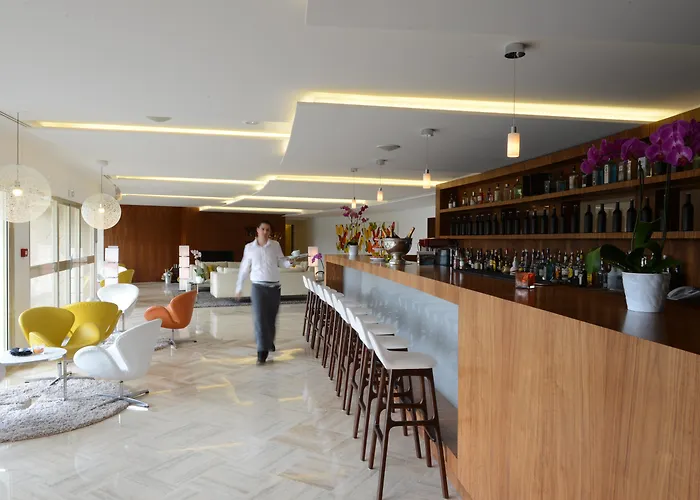 Hotel Restaurant La Vague De Saint Paul