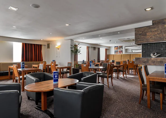 Holiday Inn Express London Gatwick Crawley, An Ihg Hotel
