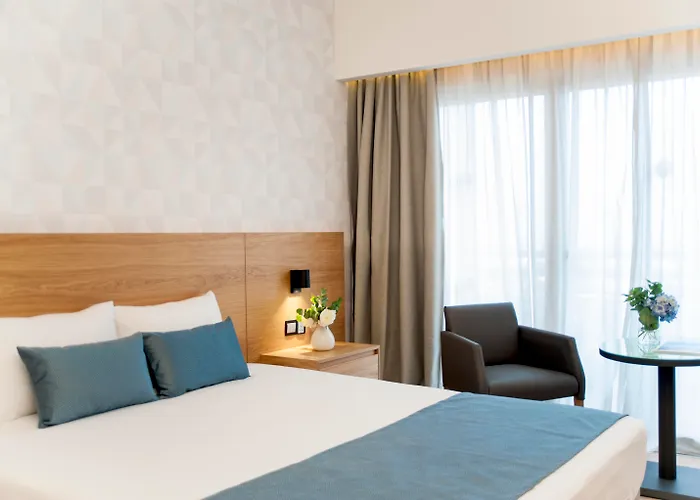 Ajax Hotel Limisso