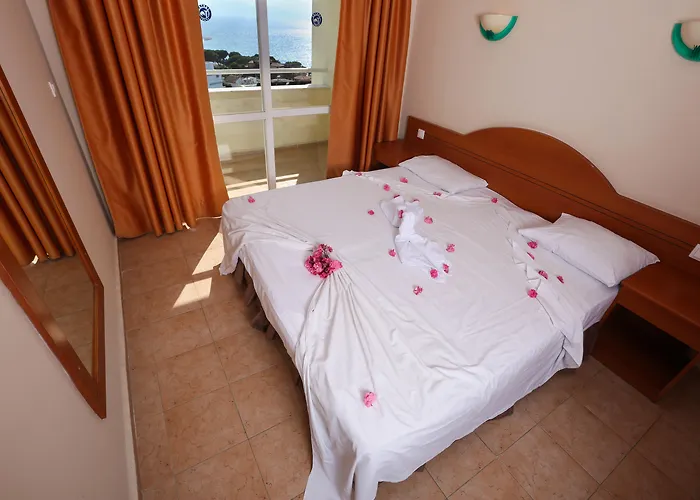 Tuntas Family Suites Kusadası
