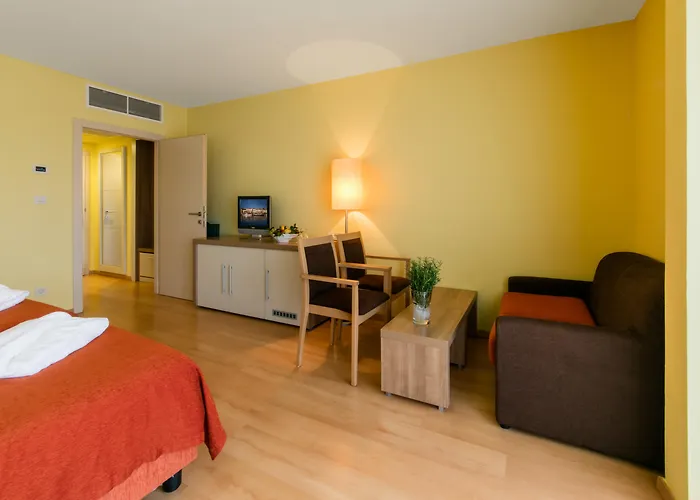 Hotel Aurora