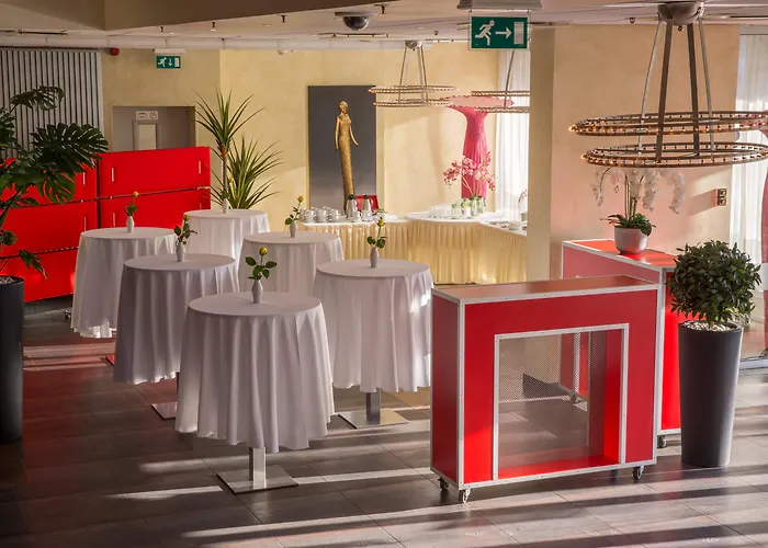Avalon Hotel & Conferences