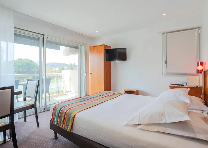 Tiercé Hotel