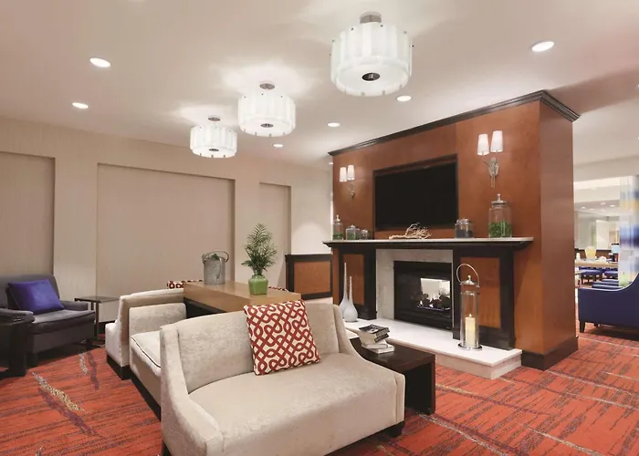 Hilton Garden Inn Falls Church