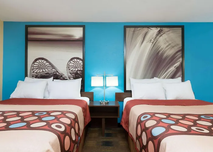 Super 8 By Wyndham Rochester Mayo Clinic Area