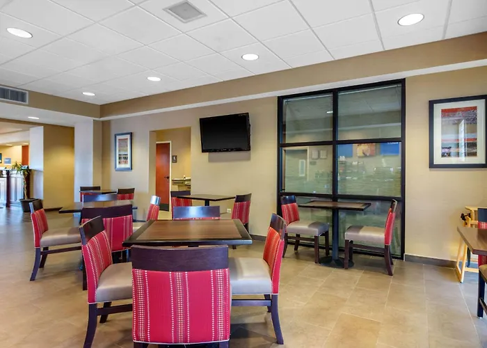 Comfort Inn & Suites Lagrange East