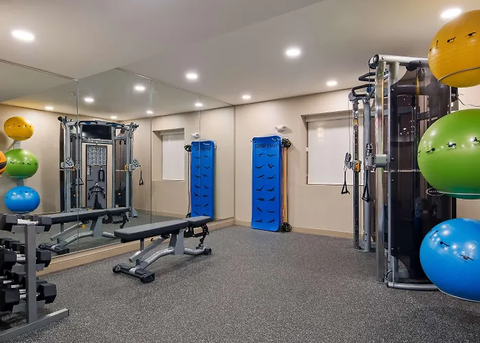 Best Western Plus Superior Inn