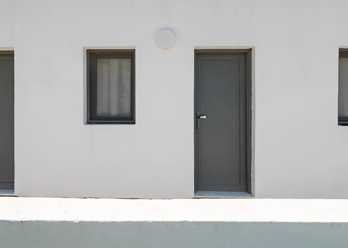 Daphnis Hotel