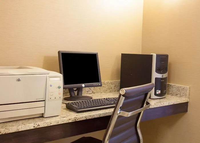Quality Inn & Suites I-40 East