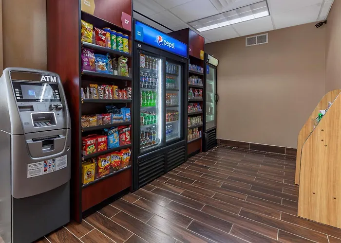 Comfort Suites Delavan - Lake Geneva Area