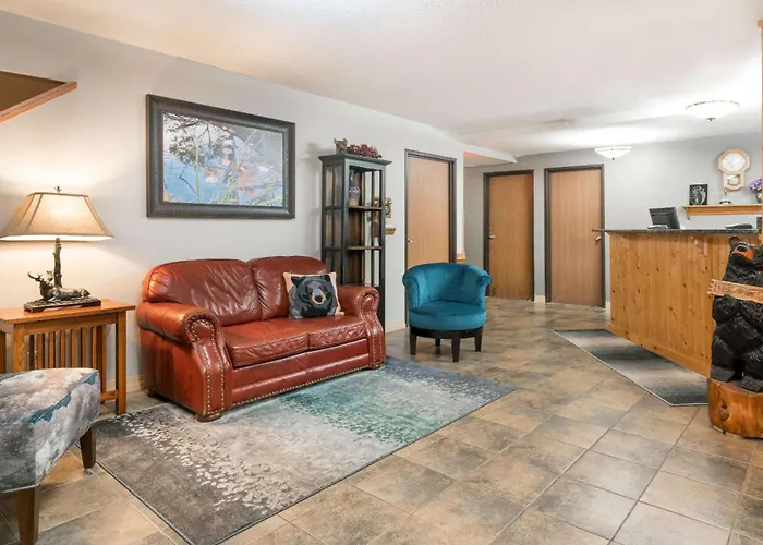 Super 8 By Wyndham Baxter/Brainerd Area