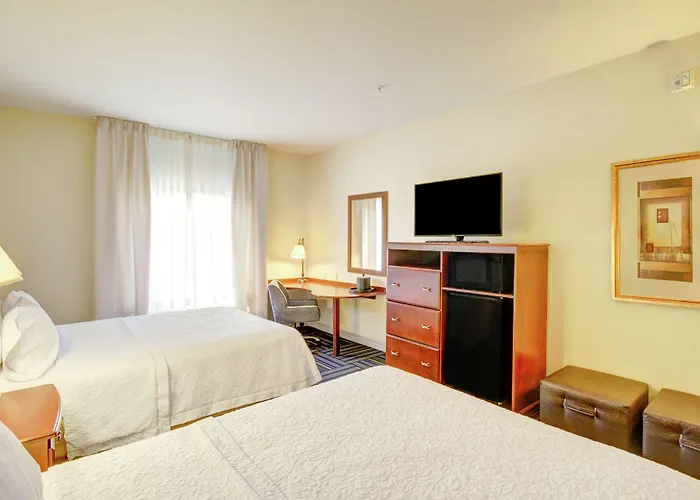 Hampton Inn And Suites Alexandria