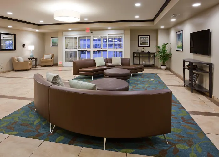 Candlewood Suites Bemidji - Paul Bunyan