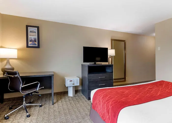 Comfort Inn & Suites Ponca City Near Marland Mansion