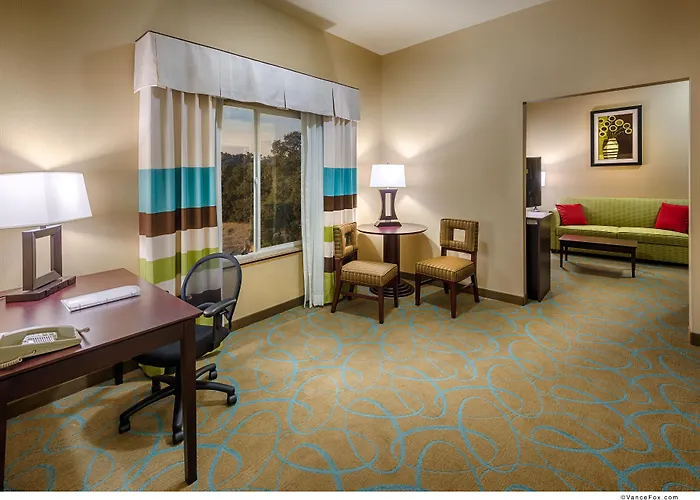 Hampton Inn & Suites Red Bluff