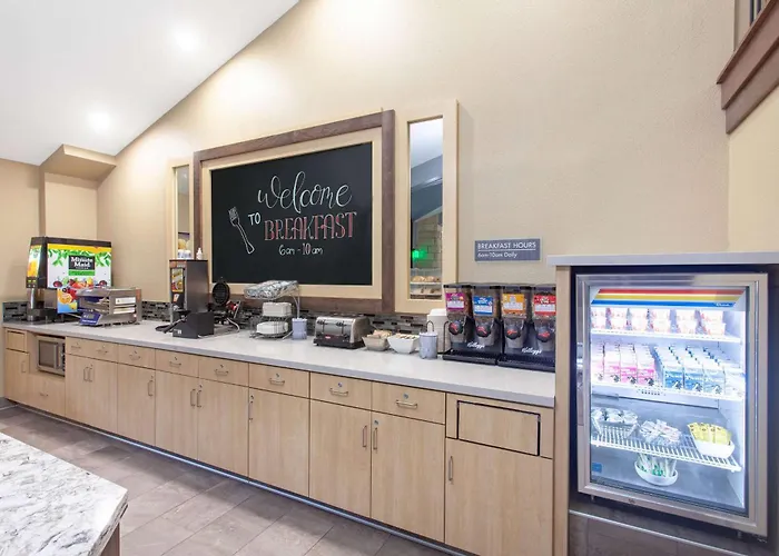 Americinn By Wyndham Mankato Event Center Near Msu